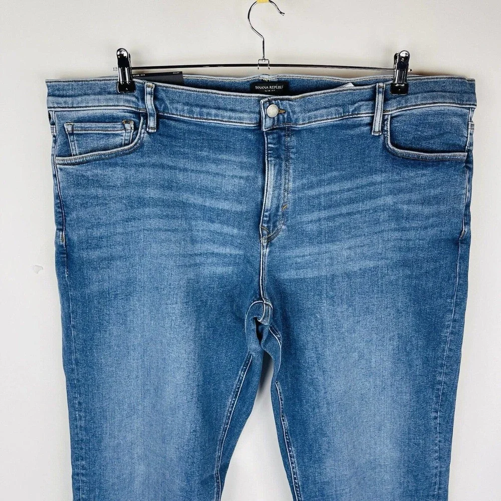 Banana Republic new banana